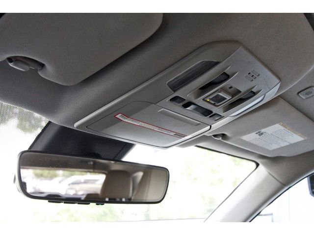 Used 2023 Toyota Highlander XLE FWD image 23