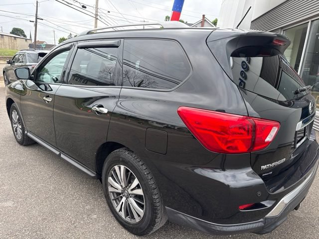 Used 2018 Nissan Pathfinder SL AWD/4WD image 8