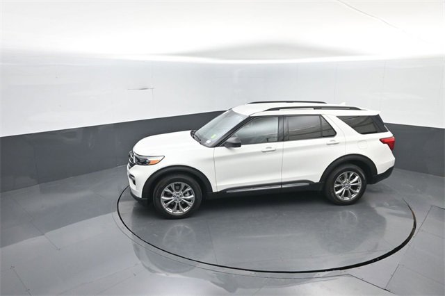 Certified 2021 Ford Explorer XLT w/ Equipment Group 202A image 21