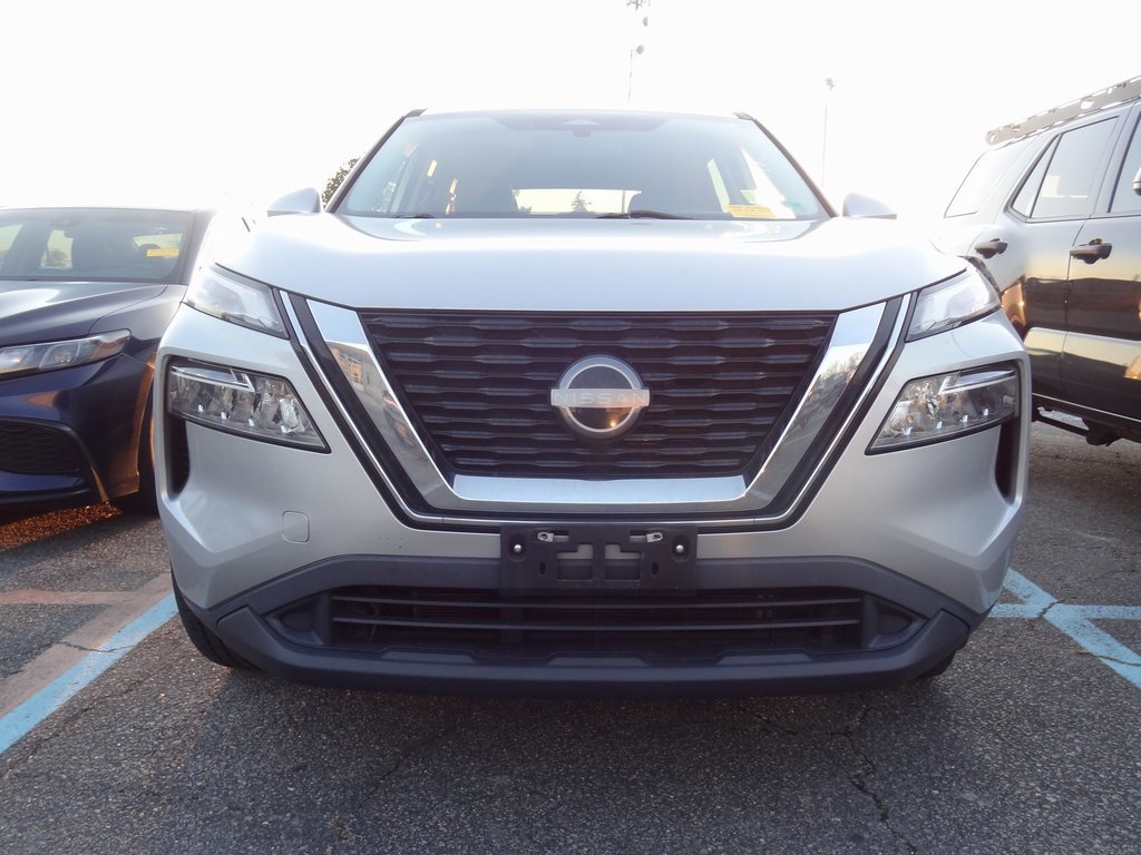 Used 2022 Nissan Rogue SV image 4