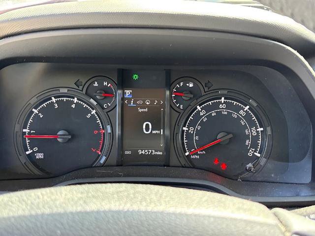 Used 2022 Toyota 4Runner SR5 Premium w/ Moonroof Package AWD/4WD image 21