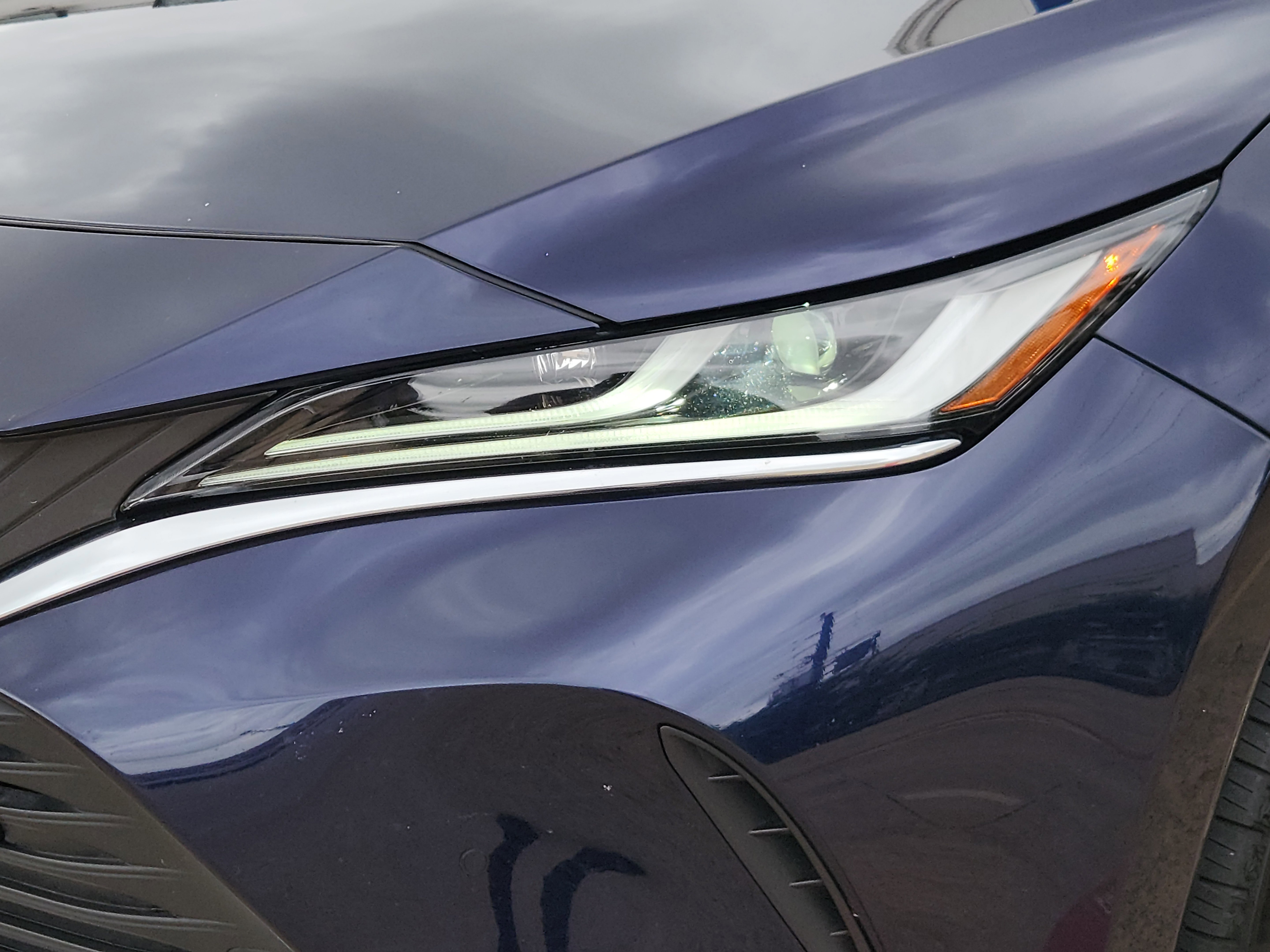 Used 2022 Toyota Venza XLE AWD/4WD image 6