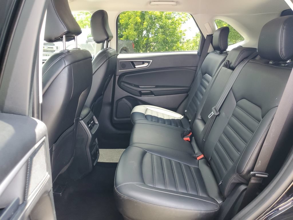 Certified 2024 Ford Edge SEL w/ Convenience Package AWD/4WD image 14