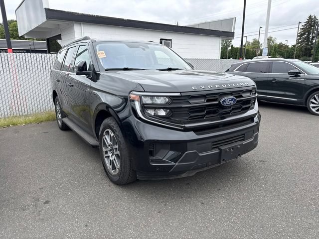 Certified 2025 Ford Expedition Active AWD/4WD image 2