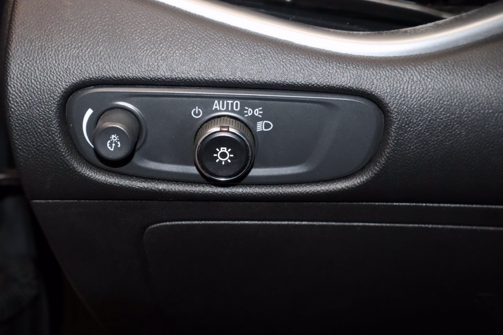 Used 2024 Chevrolet Malibu LT FWD image 26
