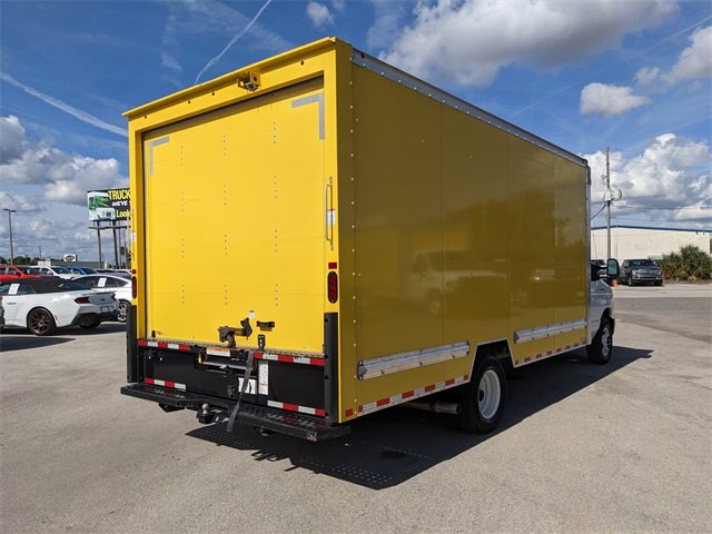 Certified 2023 Ford E-350 and Econoline 350 Super Duty w/ Driver's Safety Package image 4