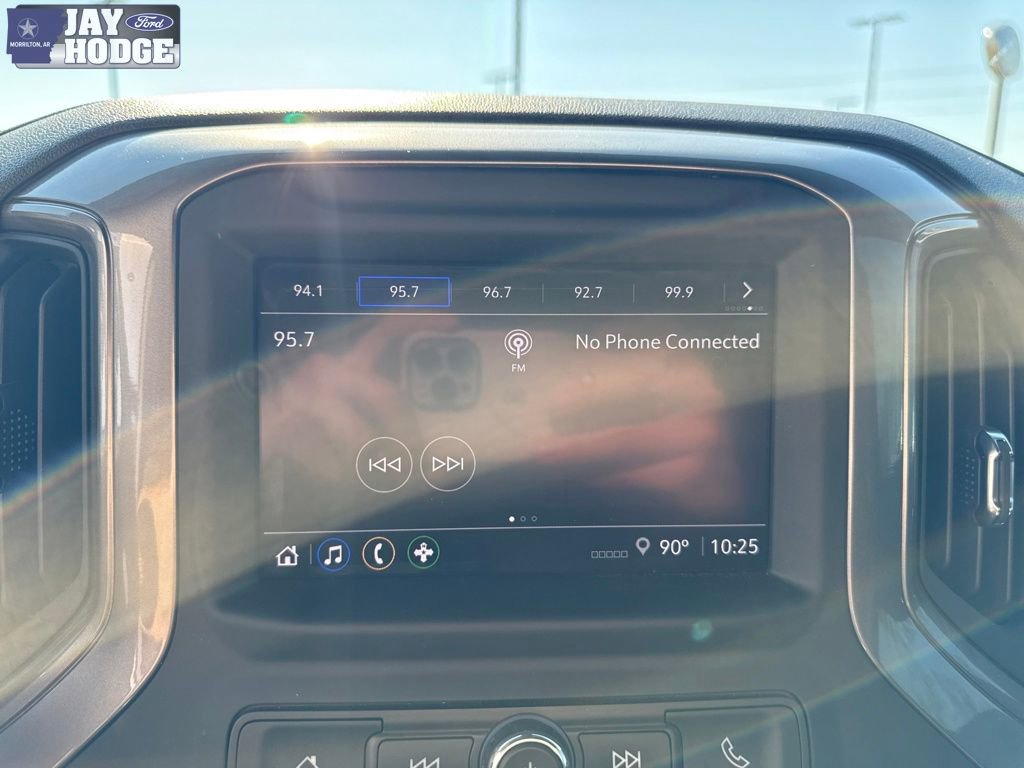 Used 2025 Chevrolet Silverado 2500 Custom w/ Custom Value Package image 27