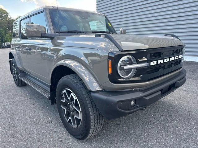 Certified 2026 Ford Bronco Outer Banks AWD/4WD image 3