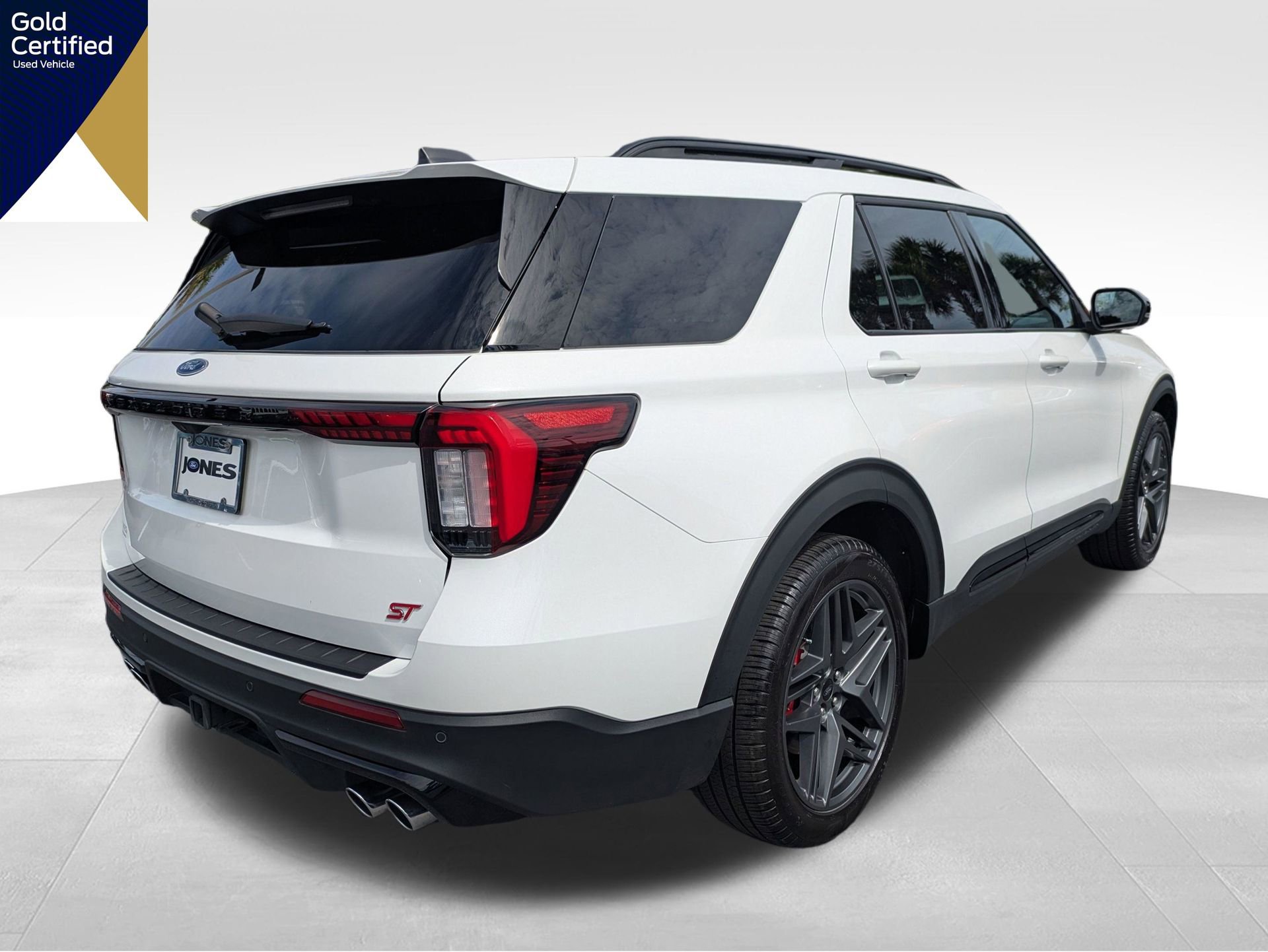 Certified 2025 Ford Explorer ST RWD image 6