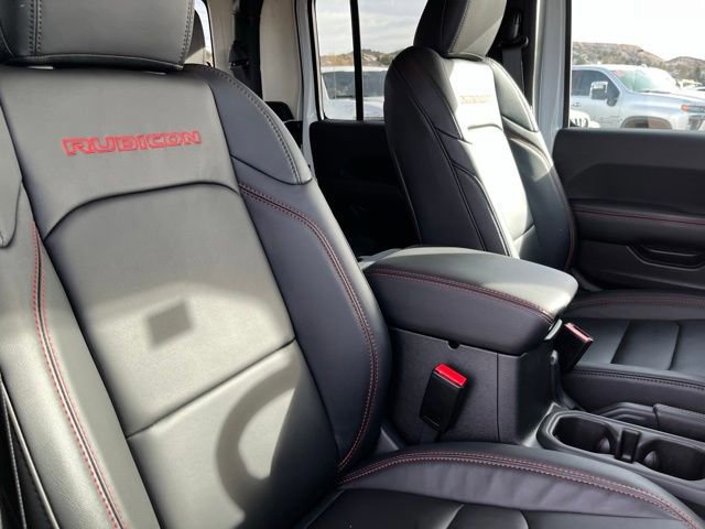 Used 2025 Jeep Gladiator Rubicon w/ Convenience Group image 24