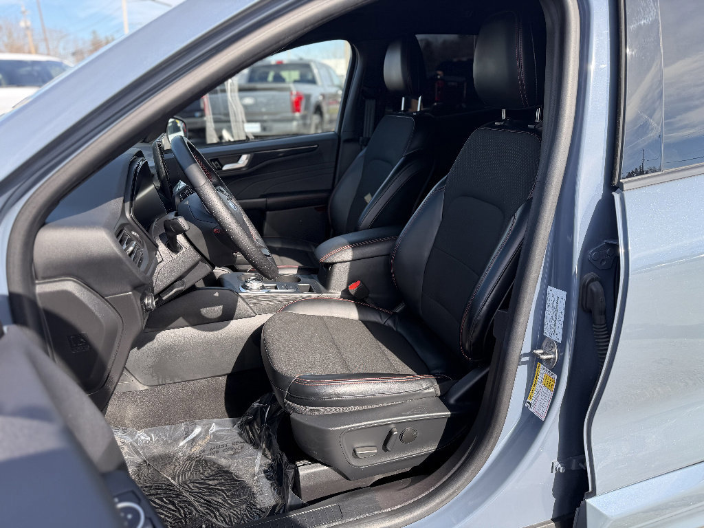 Certified 2024 Ford Escape ST-Line w/ Tech Pack #1 image 12