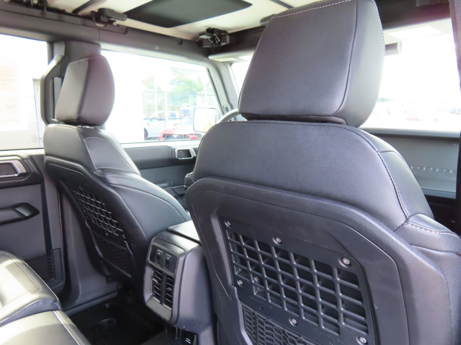 Certified 2025 Ford Bronco Badlands image 38