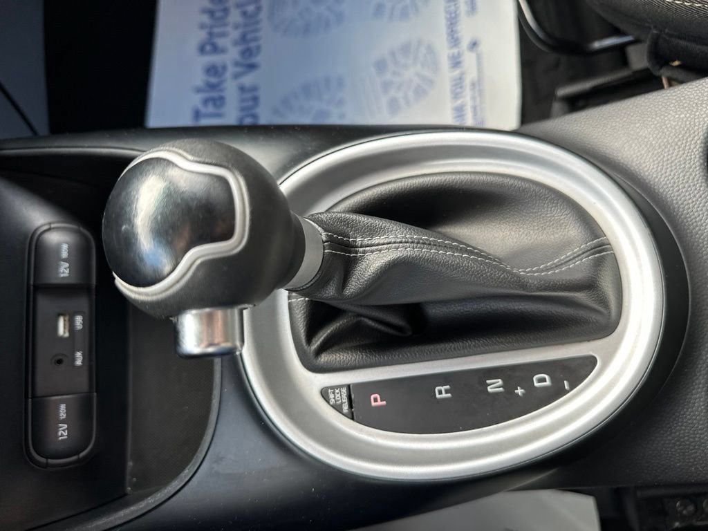 Used 2017 Kia Soul + FWD image 17