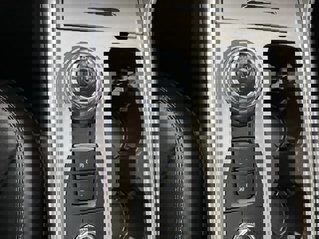 Certified 2022 Ford Explorer XLT w/ Equipment Group 202A image 27