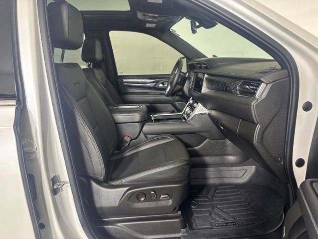 Used 2022 GMC Yukon Denali AWD/4WD image 4