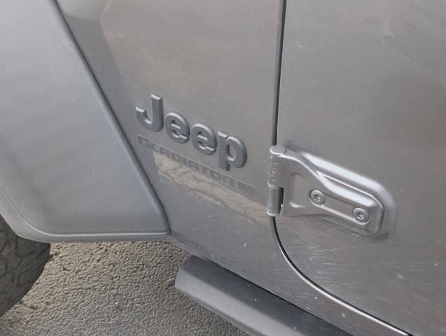 Used 2024 Jeep Gladiator Sport AWD/4WD image 18