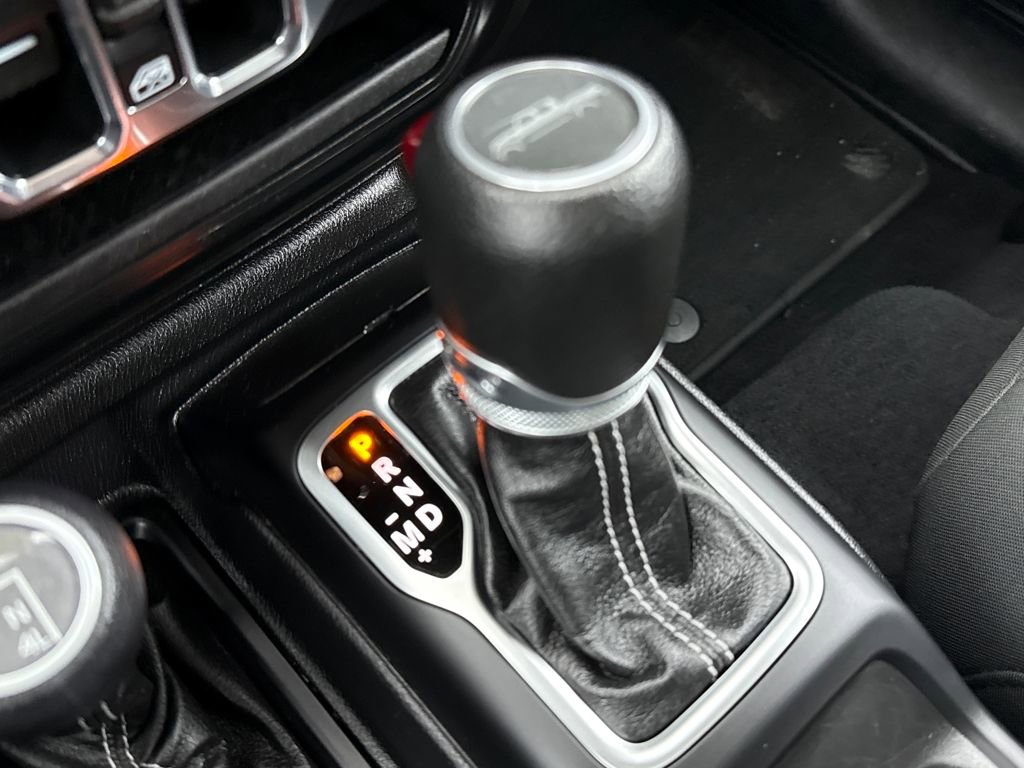 Used 2020 Jeep Gladiator Overland image 22