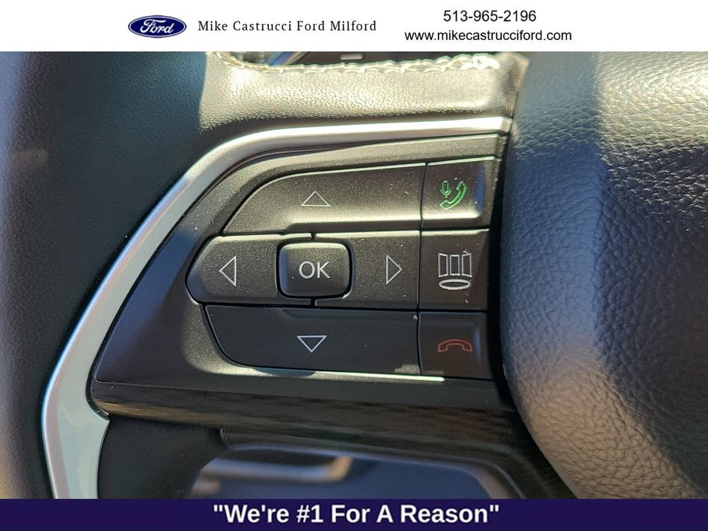 Used 2024 Jeep Grand Cherokee Altitude AWD/4WD image 16