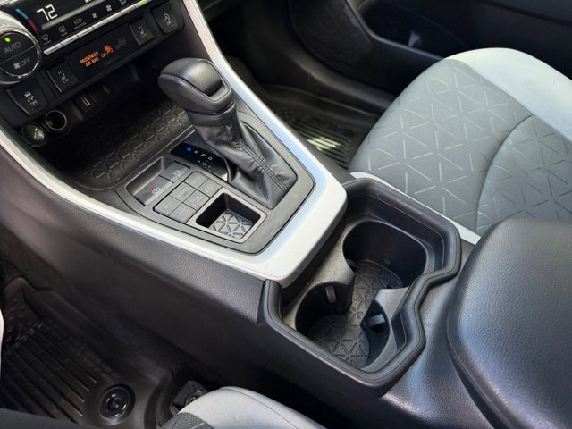 Used 2021 Toyota RAV4 XLE w/ Convenience Package image 15