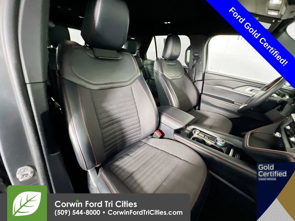 Certified 2025 Ford Explorer ST-Line image 19