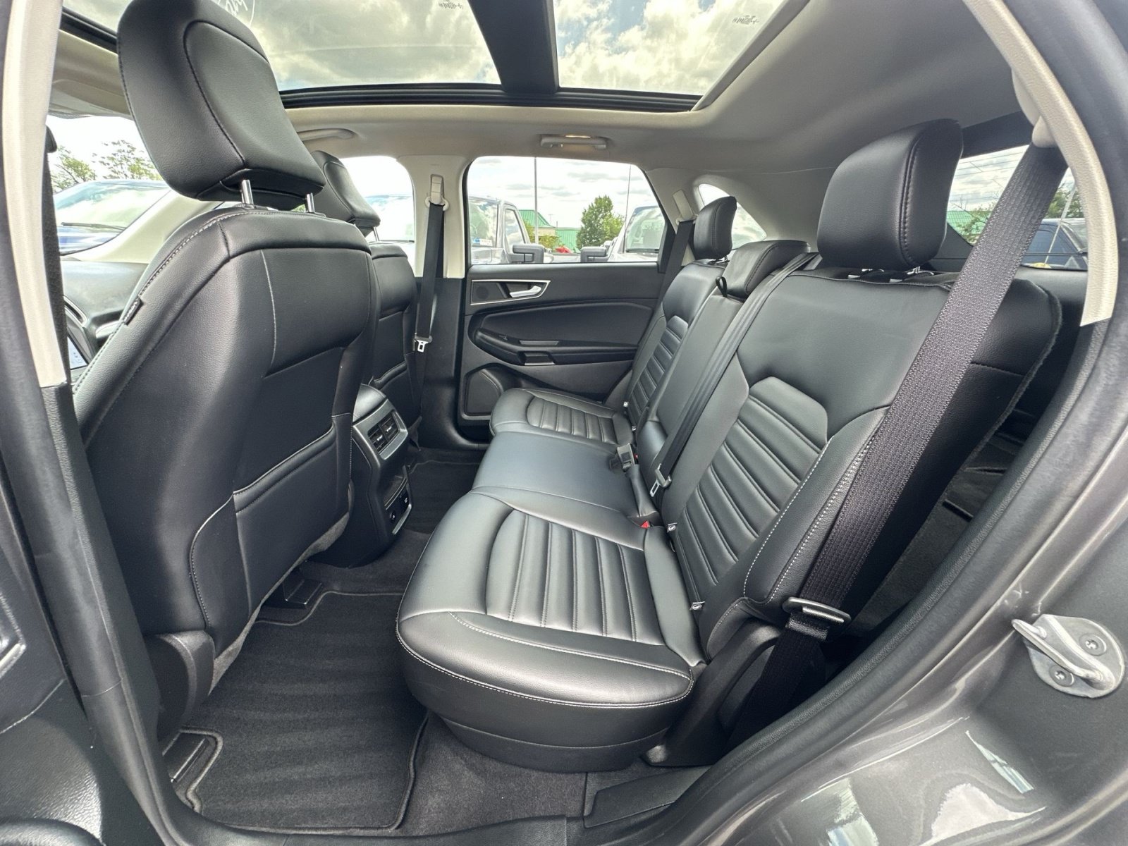 Certified 2022 Ford Edge SEL w/ Convenience Package AWD/4WD image 33