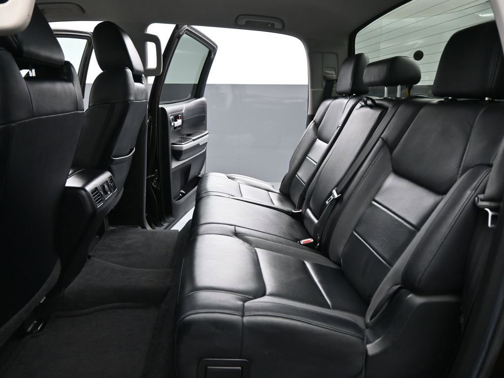 Used 2020 Toyota Tundra Limited w/ Limited Premium Package image 46