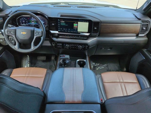 Used 2024 Chevrolet Silverado 1500 High Country w/ Technology Package image 15