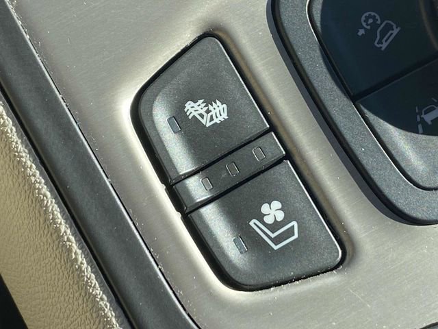 Used 2020 GMC Terrain Denali w/ Denali Premium Package image 31