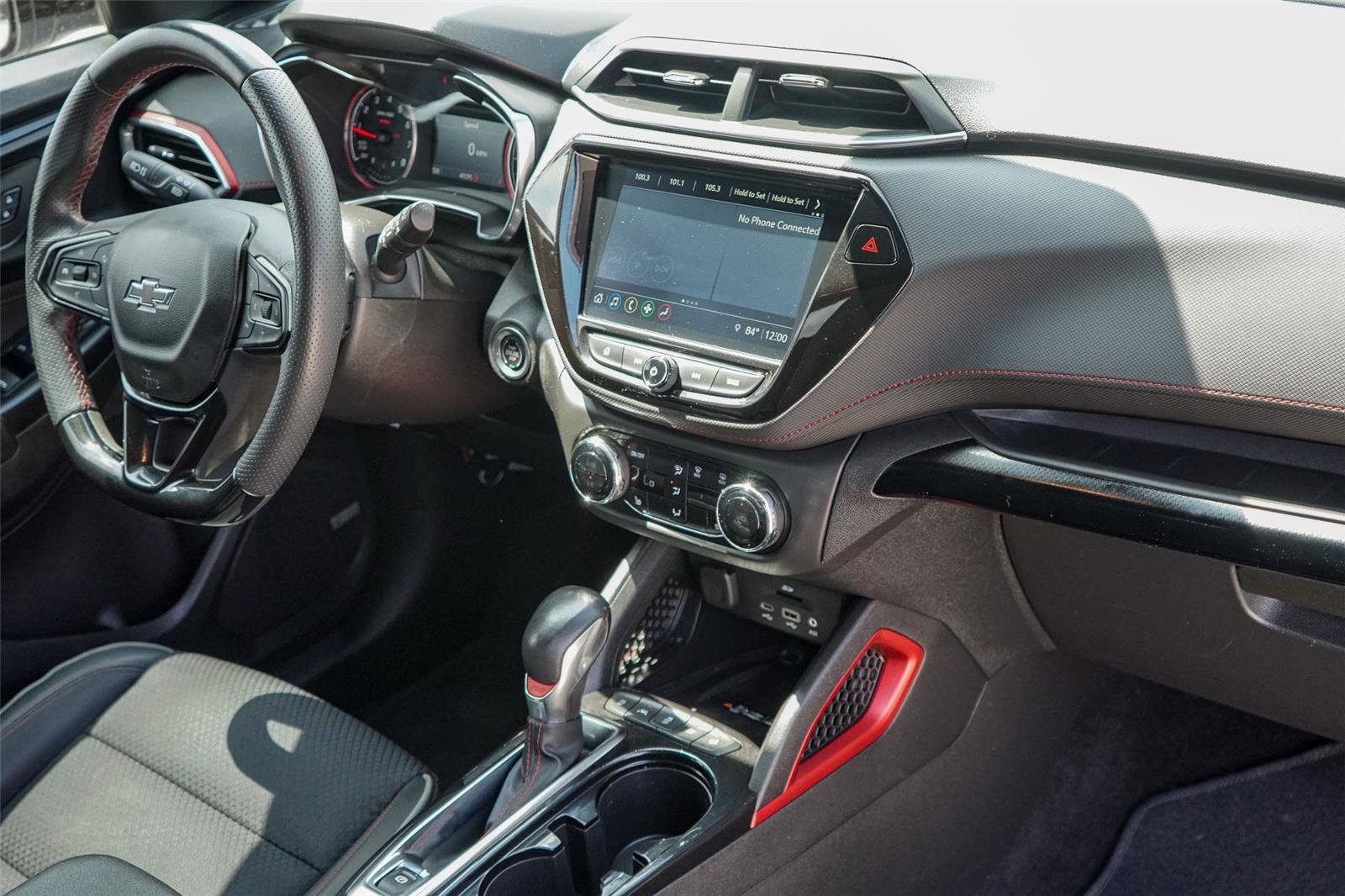 Used 2021 Chevrolet TrailBlazer RS w/ Technology Package FWD image 28