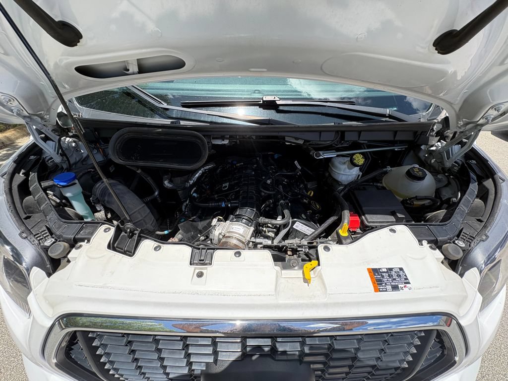 Certified 2024 Ford Transit 350 XLT RWD image 33