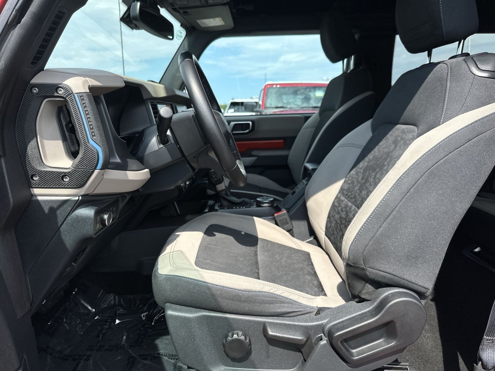 Certified 2022 Ford Bronco Wildtrak AWD/4WD image 14