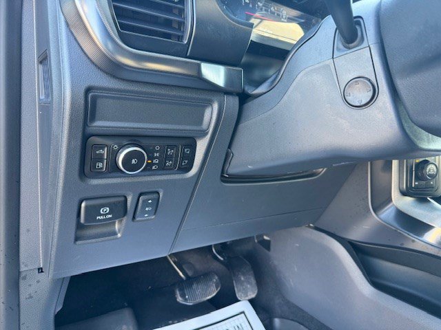 Certified 2025 Ford F150 Platinum w/ Equipment Group 702A High image 18