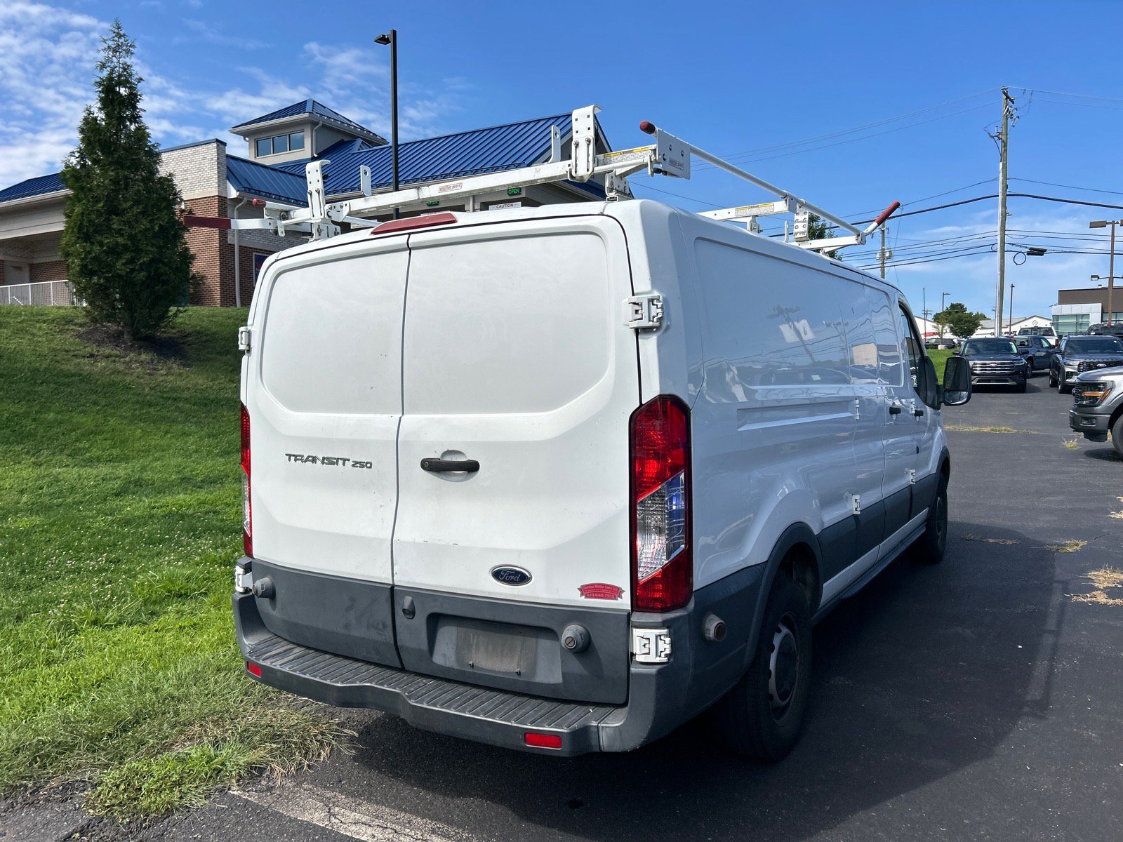 Certified 2018 Ford Transit 250 148 Low Roof RWD image 5
