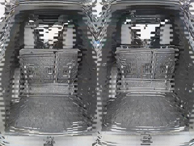 Used 2023 Chevrolet Traverse Premier w/ LPO, 'HIT The Road' Package image 6