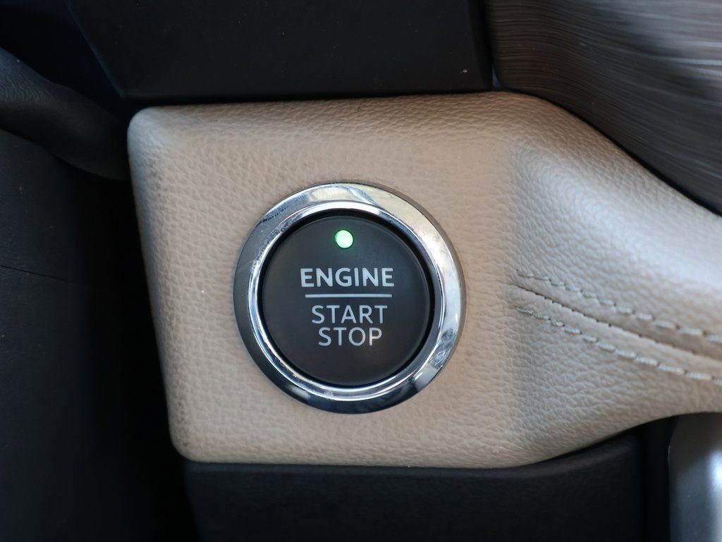 Certified 2024 Ford Expedition Limited image 34