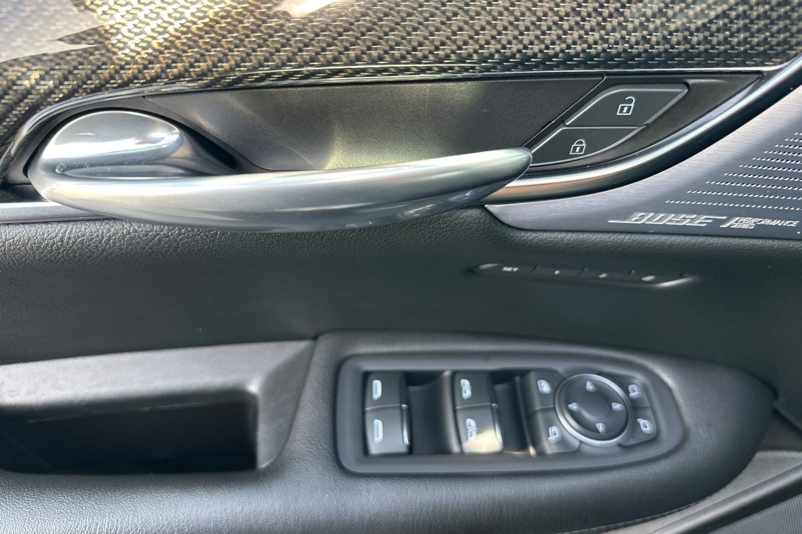 Used 2022 Cadillac XT5 Sportv w/ LPO, ONYX Package AWD/4WD image 10