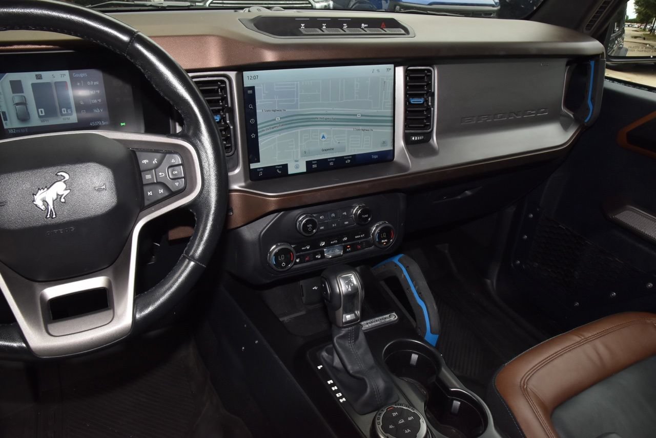 Certified 2023 Ford Bronco Outer Banks w/ Sasquatch Package AWD/4WD image 27