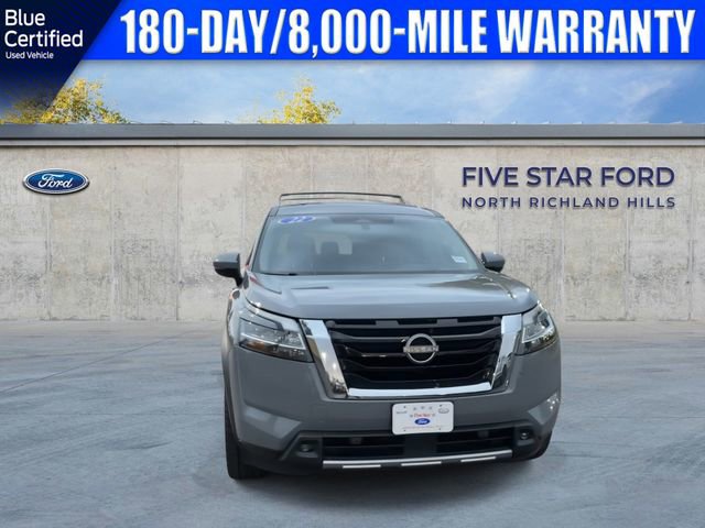 Used 2022 Nissan Pathfinder Platinum w/ Cargo Package image 4
