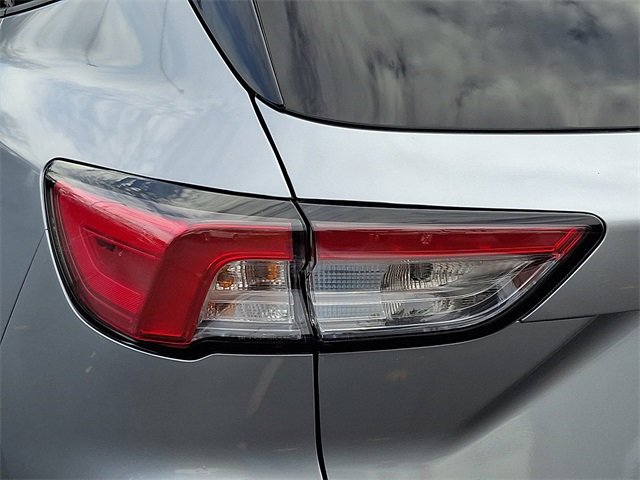 Certified 2022 Ford Escape SE w/ SE Sport Appearance Package image 10