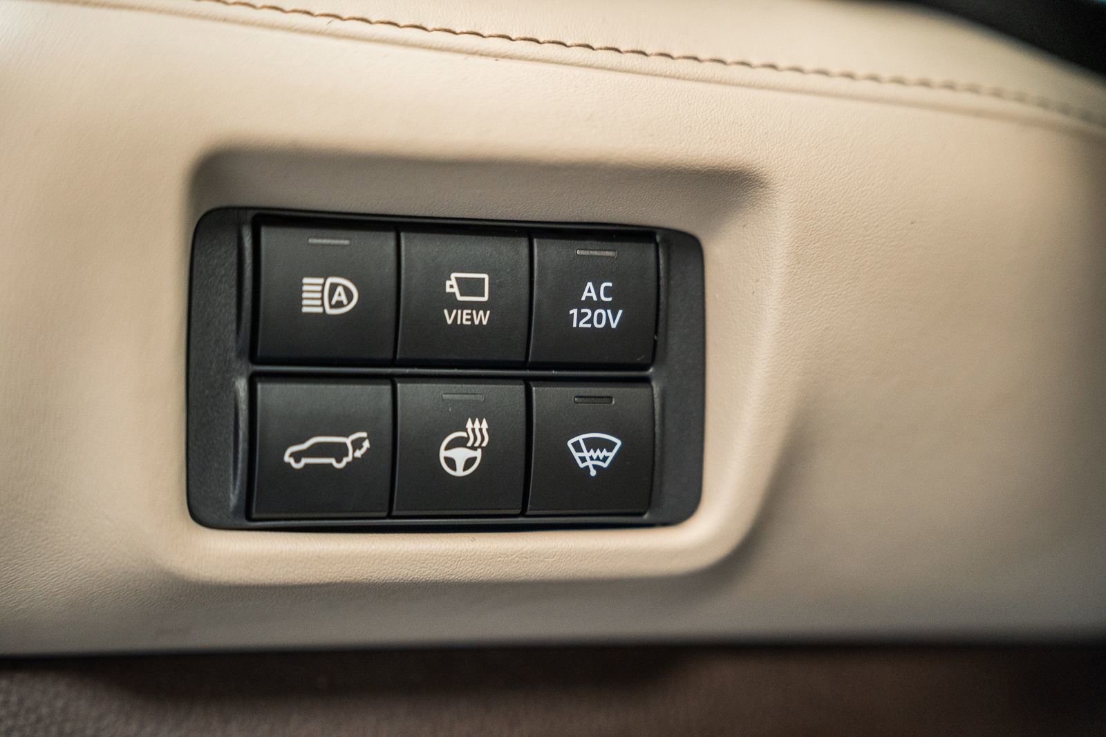Used 2021 Toyota Highlander Platinum AWD/4WD image 46