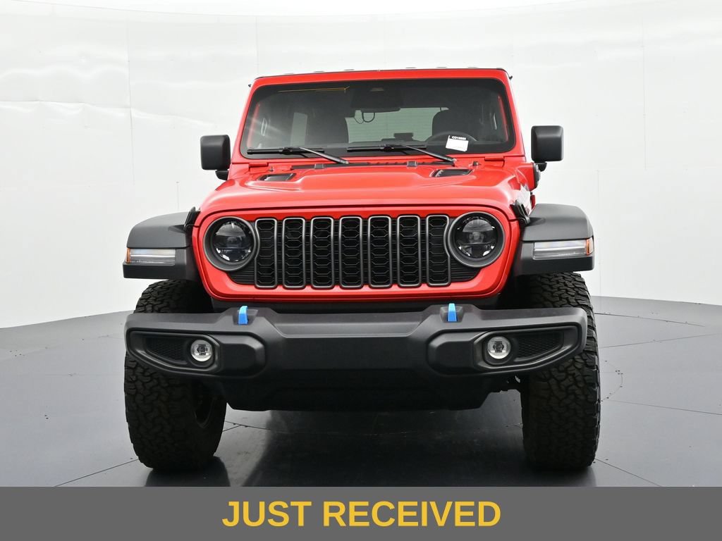 Used 2025 Jeep Wrangler Unlimited Rubicon 4xe w/ Safety Group AWD/4WD image 3