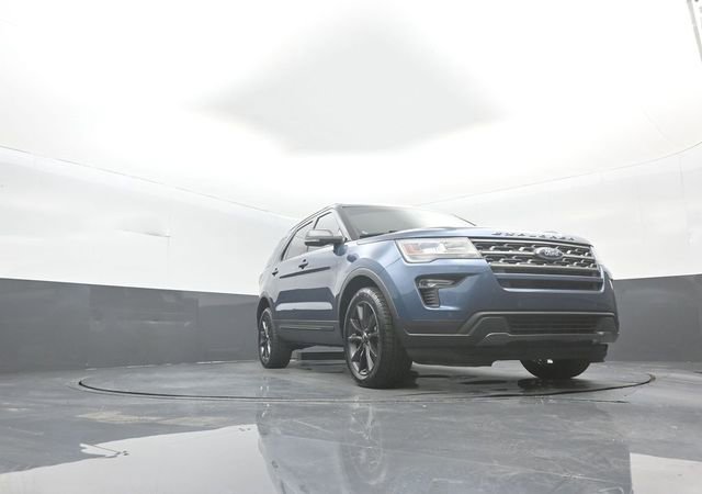 Certified 2019 Ford Explorer XLT w/ Equipment Group 202A AWD/4WD image 33