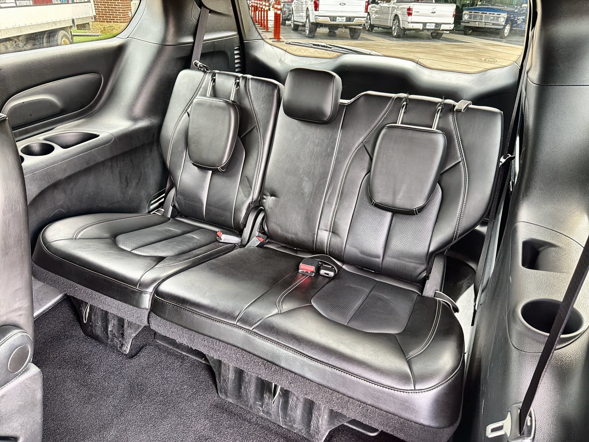 Used 2025 Chrysler Pacifica Select FWD image 22