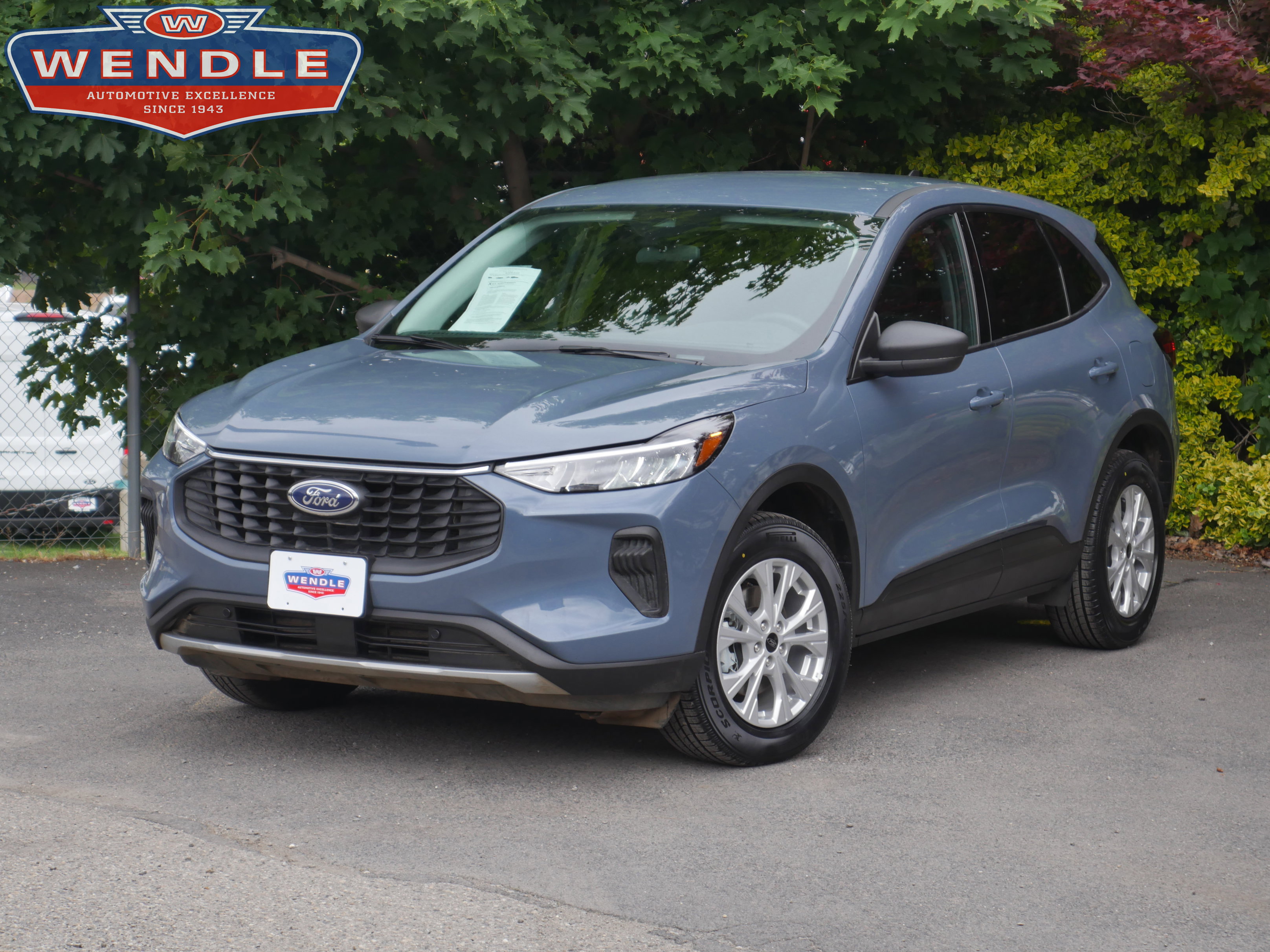 Certified 2025 Ford Escape Active AWD/4WD video 1