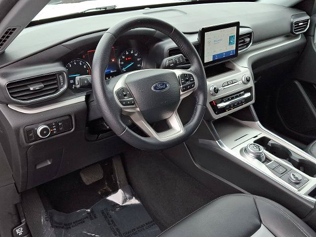 Certified 2023 Ford Explorer XLT w/ Equipment Group 202A AWD/4WD image 12