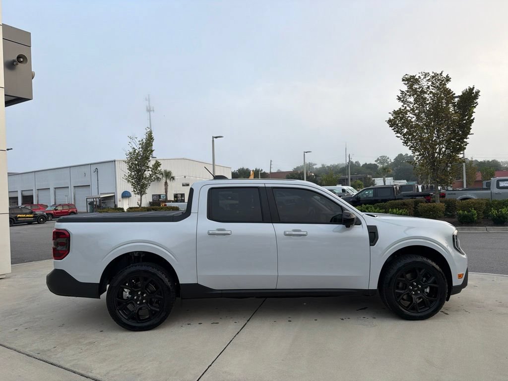 Certified 2026 Ford Maverick Lariat w/ Black Appearance Package AWD/4WD image 9
