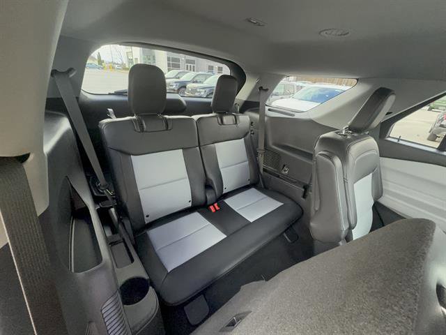 Certified 2023 Ford Explorer XLT w/ Equipment Group 202A AWD/4WD image 25