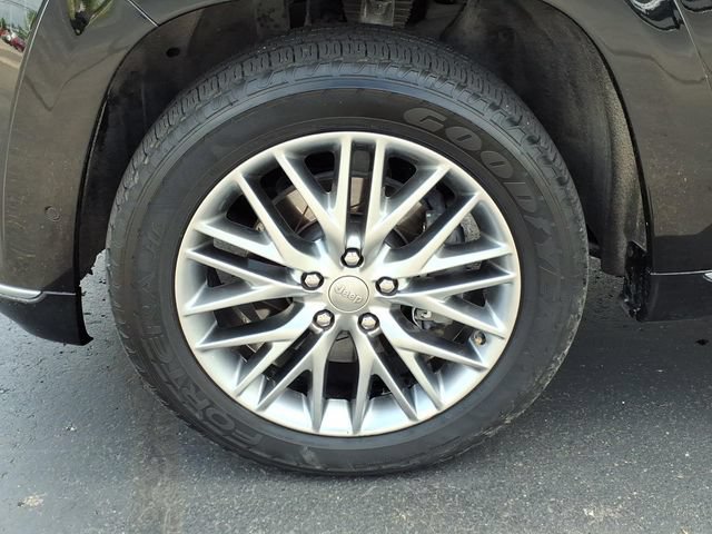 Used 2018 Jeep Grand Cherokee Summit w/ Platinum Series Group AWD/4WD image 11