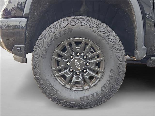 Used 2025 Chevrolet Silverado 2500 ZR2 w/ Technology Package AWD/4WD image 21