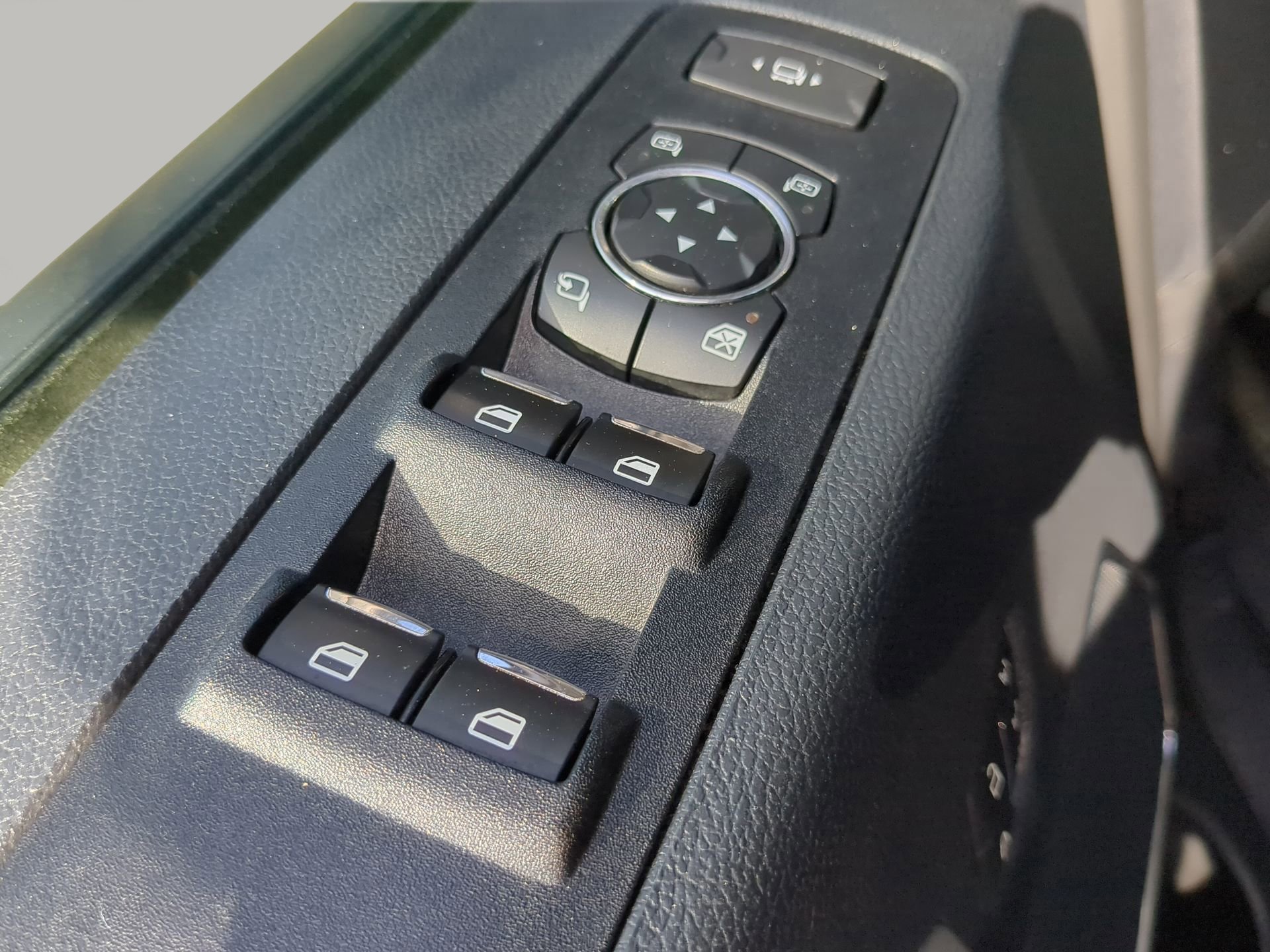 Certified 2022 Ford F250 Lariat w/ Lariat Ultimate Package image 55